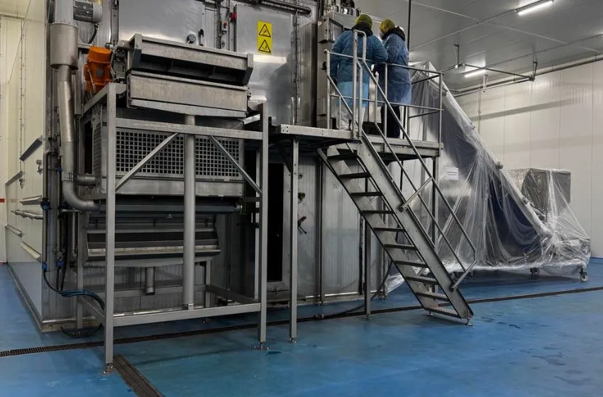 The KB Freeze Food Processing Plant in Kamianka-Buzka is a modern facility capable of freezing 60 tons of products per day