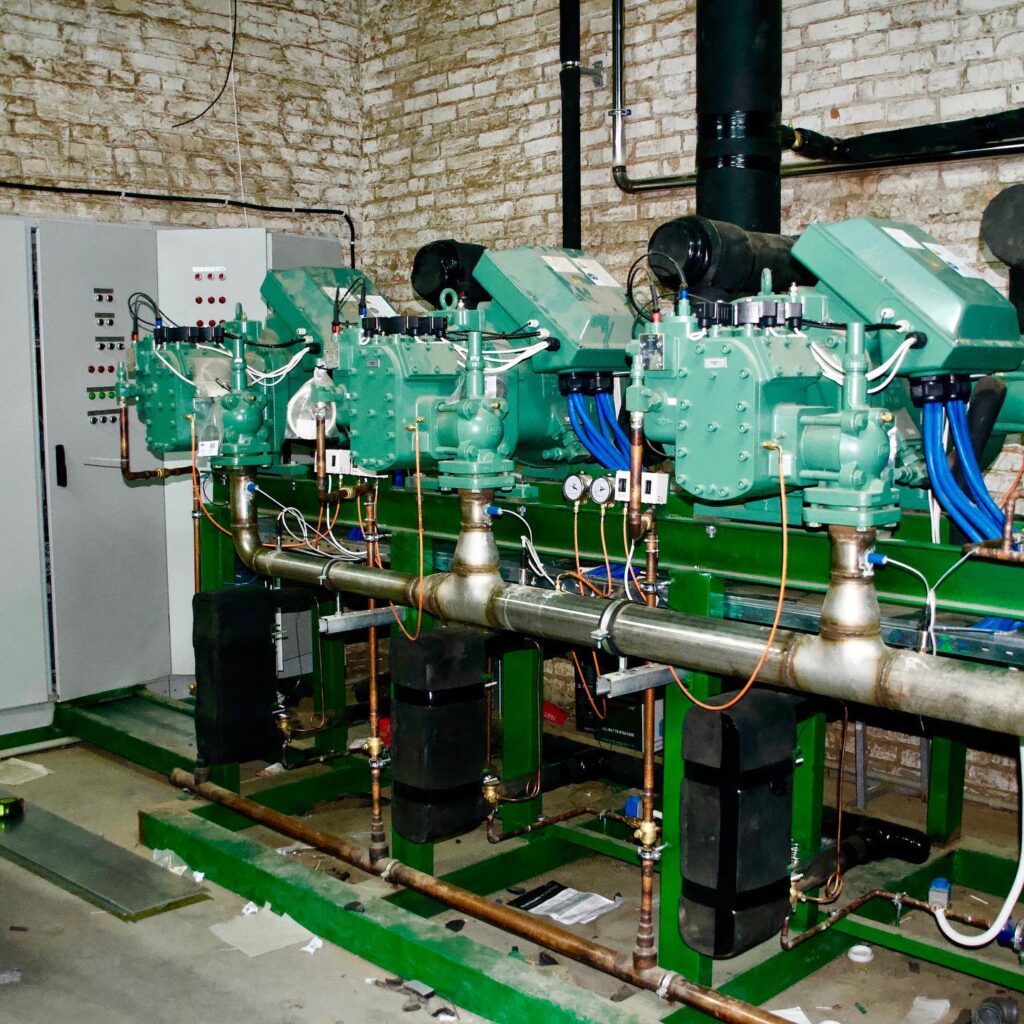 Bitzer compressor station for the refrigeration system of an IQF tunnel