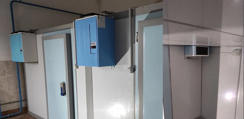 Turnkey cold room with a monoblock unit for a restaurant